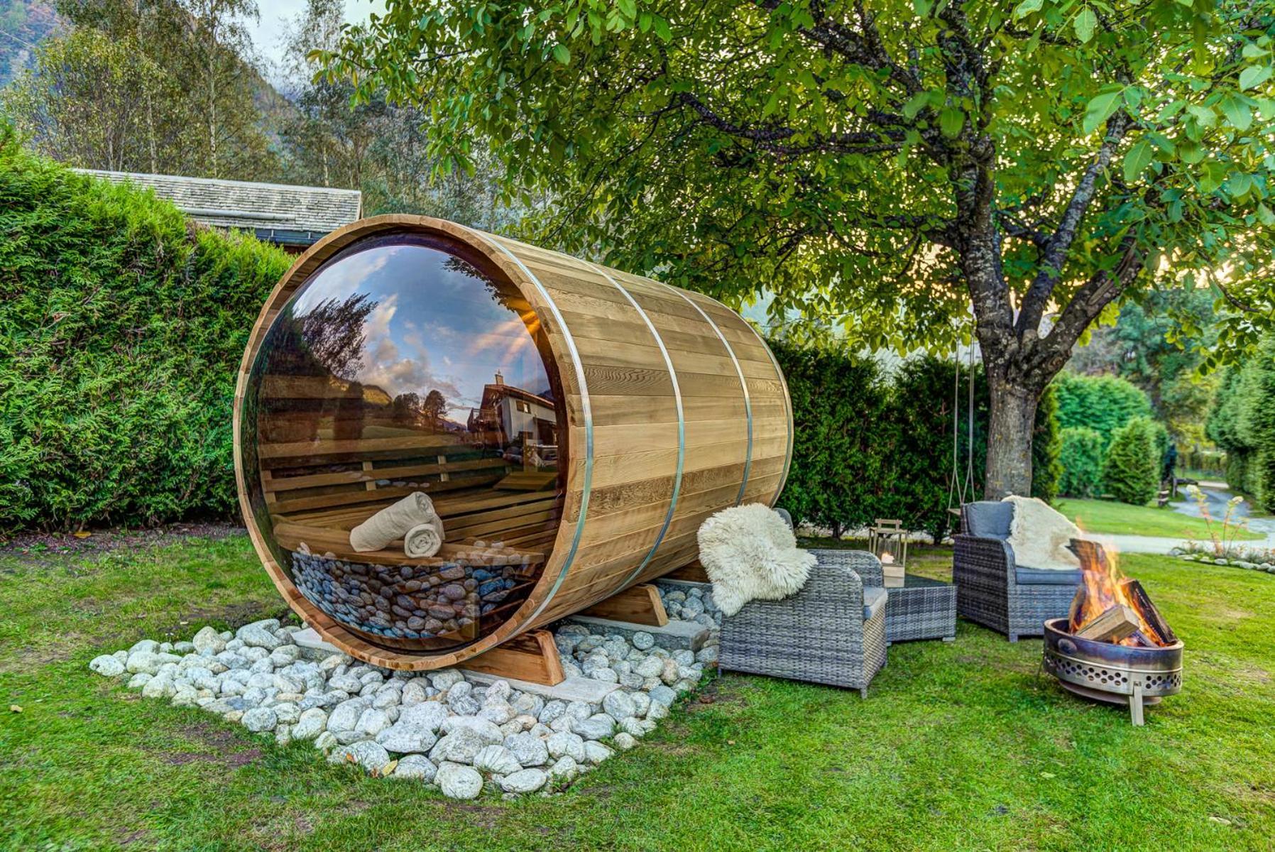 Tiki Lodge - Hot Tub & Sauna Chamonix Eksteriør billede