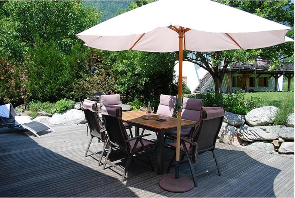 Tiki Lodge - Hot Tub & Sauna Chamonix Eksteriør billede